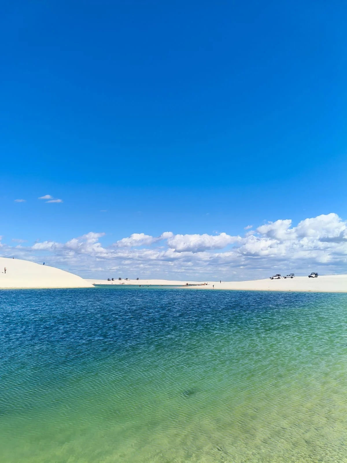 Lagoa de águas verdes